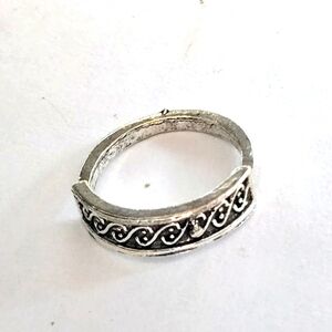 NEW SIZE 6 MARCASITE SILVER FOREVER WEAR SCROLL RING